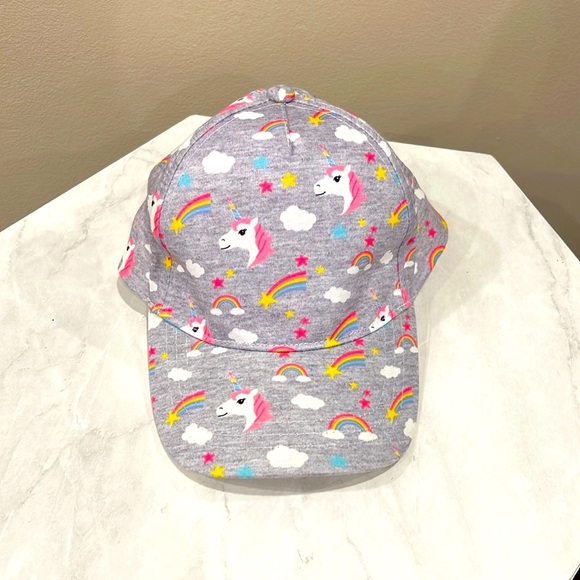 🔥Gray Unicorn and Rainbow Cap🔥 - Picture 1 of 3